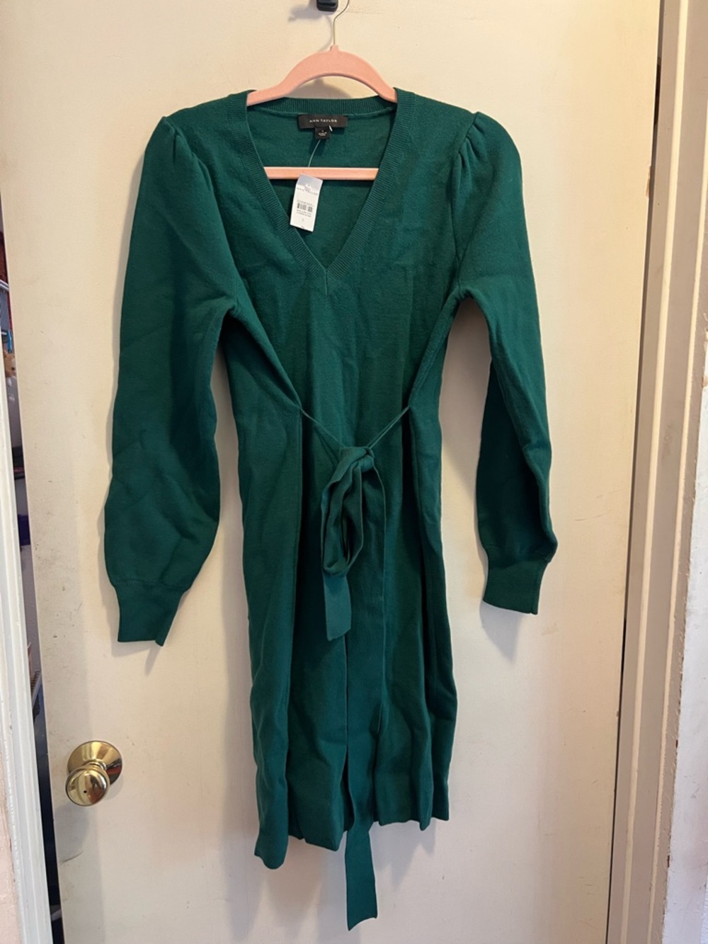 Ann Taylor Green V-Neck Tie-Waist Knit Dress